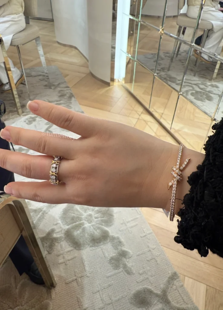 Tiffany Knot Bangle in Rose Gold with Diamonds
$22,500

