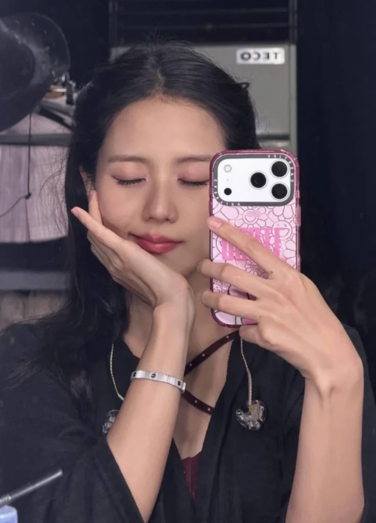 Cartier LOVE Unlimited Bracelet, flexible
18K white gold, Width: 7 mm
$9,900