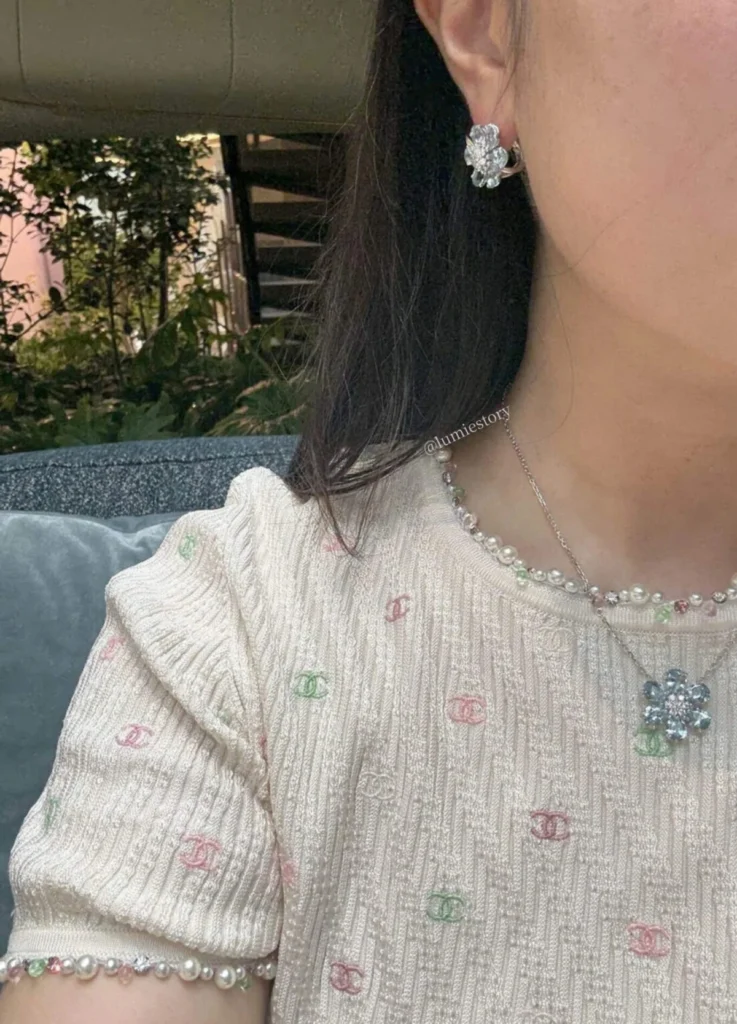 VCA Fleurs de Hawaii Aquamarine