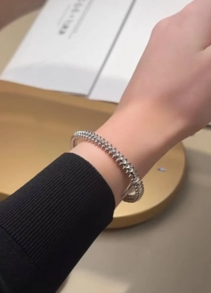 Clash de Cartier bracelet, small model
18K white gold