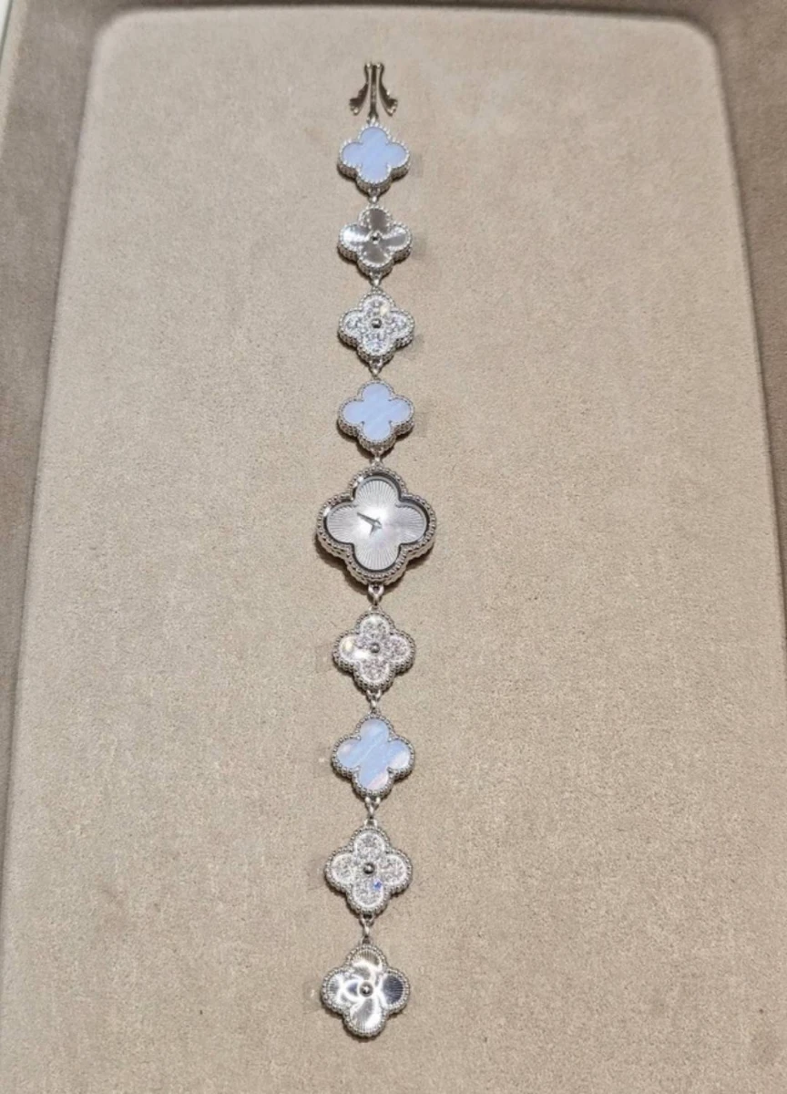 Van Cleef & Arpels Who Is the Sweet Alhambra bracelet watch Really For? | On proportion, delicacy, and Van Cleef’s most demanding watch