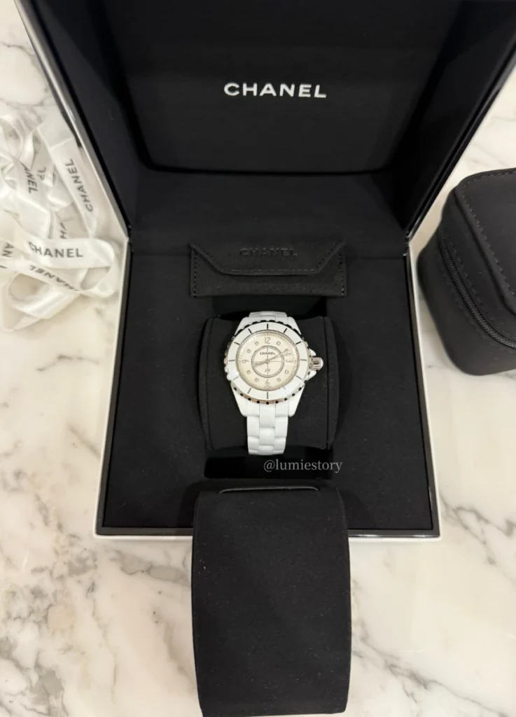 Chanel J12