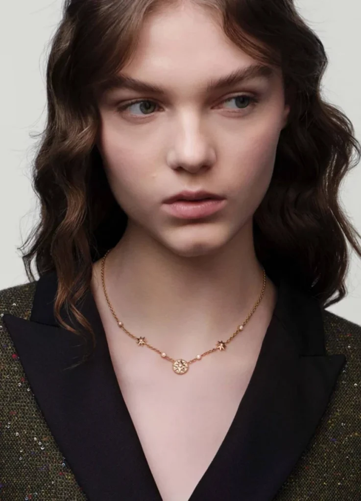 Dior Étoile des Vents necklace
