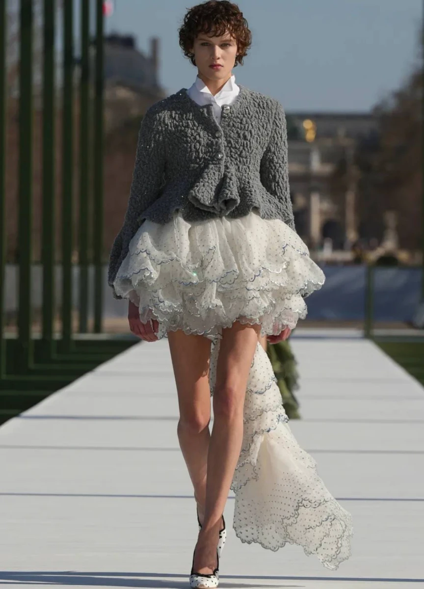 Dior Fall/Winter 2026 RTW Review – Light Over Water and the Return of Structure