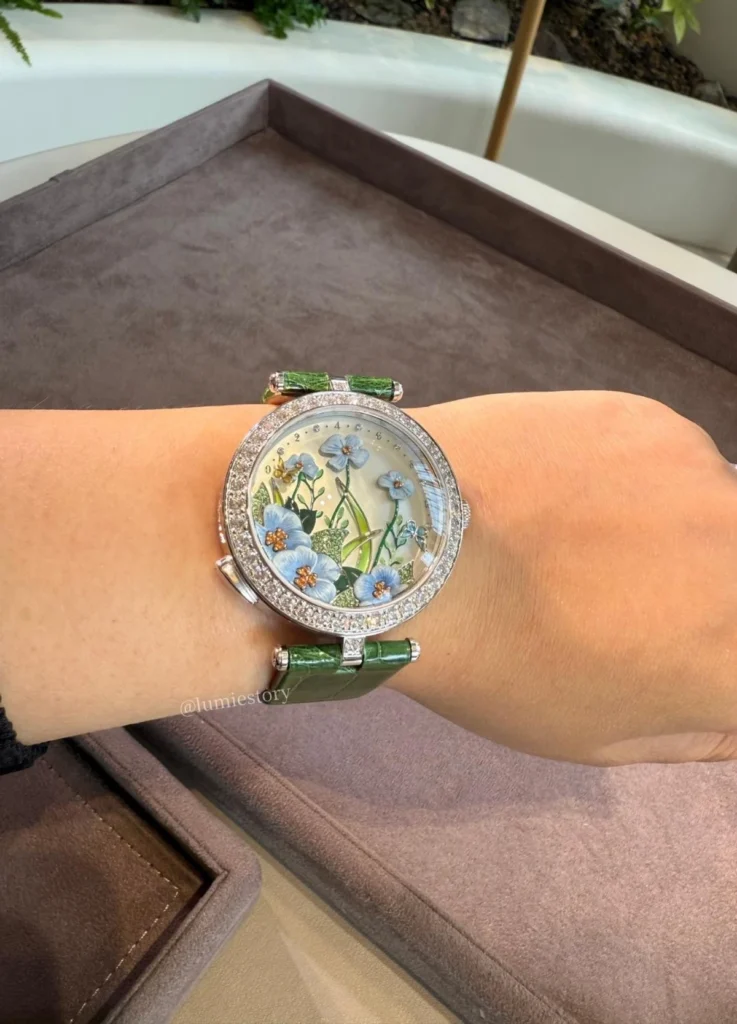 Van Cleef & Arpels Lady Arpels Brise d’Été Watch