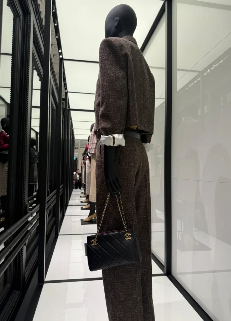 Chanel Spring 2026 Jacket 
(Wool Cloth / Brown & Ecru)