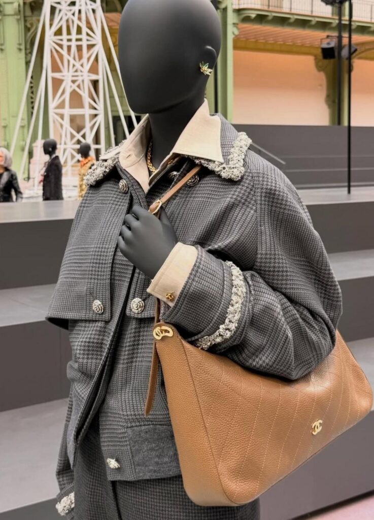 Chanel Fall Winter 2026 Bags - Hobo Bag