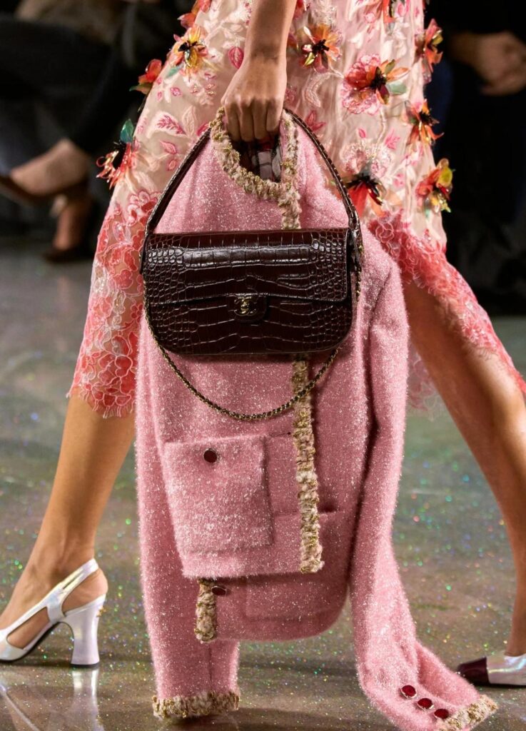 Chanel Fall Winter 2026 Bags - Chanel Curved Flap Shoulder Bag