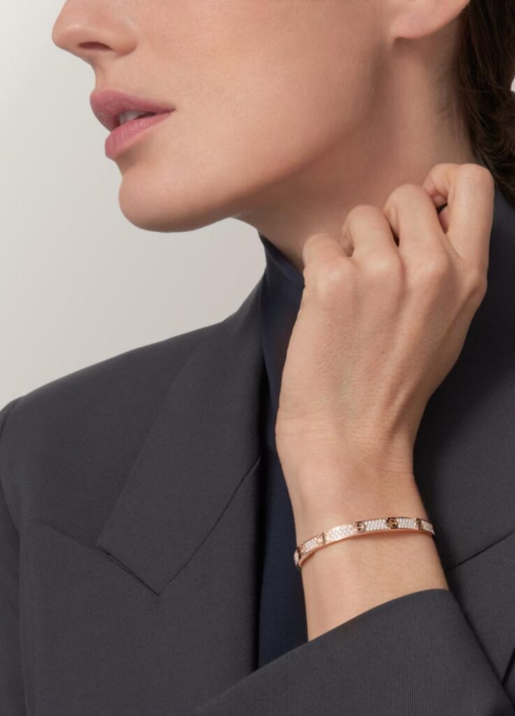 Cartier LOVE bracelet, Medium model, paved, Rose Gold
