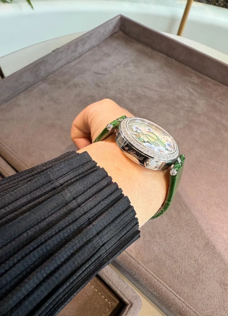 Lady Arpels Brise d’Été Watch