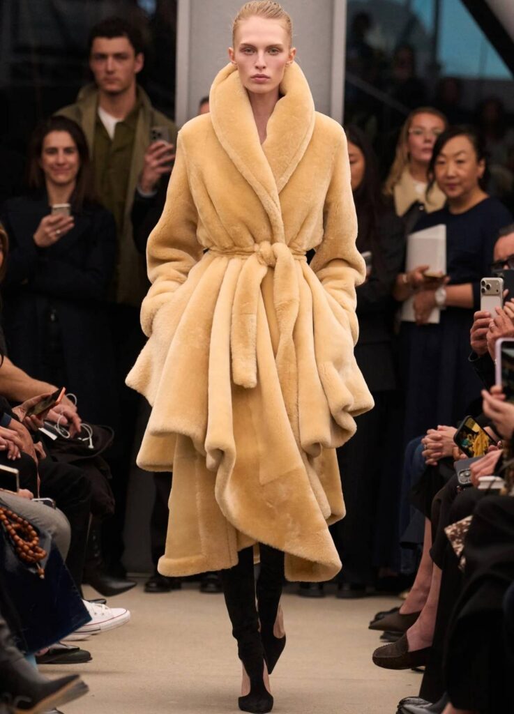 Alaïa Fall/Winter 2026 Look 43