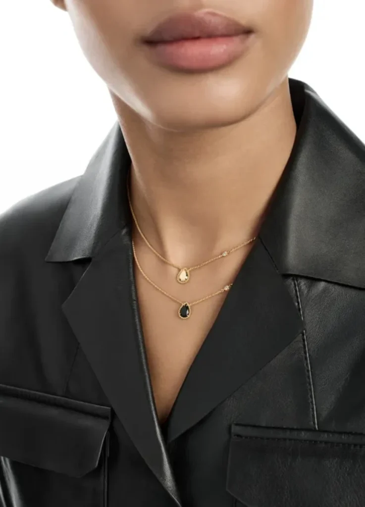 Serpent Bohème Pendant XS motif, Full Gold($3,160 Excl. Tax)
Serpent Bohème Pendant XS motif, Onyx($2,120 Excl. Tax)
