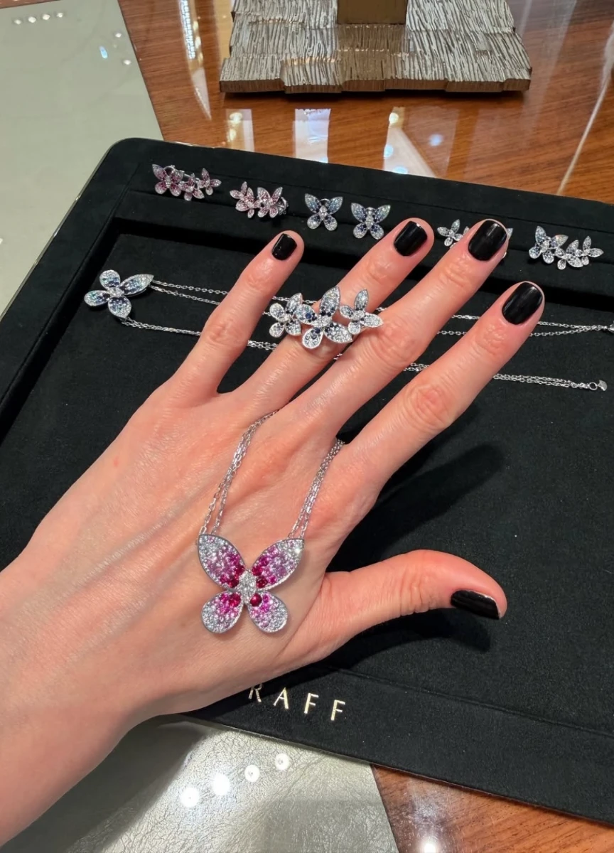 Graff Butterfly 2026 Color Stone Collection | Diamond Direction Over Decoration