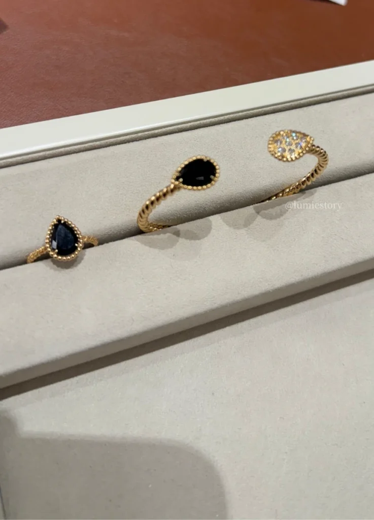 Serpent Bohème Ring S motif($2,460 Excl. Tax)
Serpent Bohème Bracelet Double S motif ($8,850 Excl. Tax)