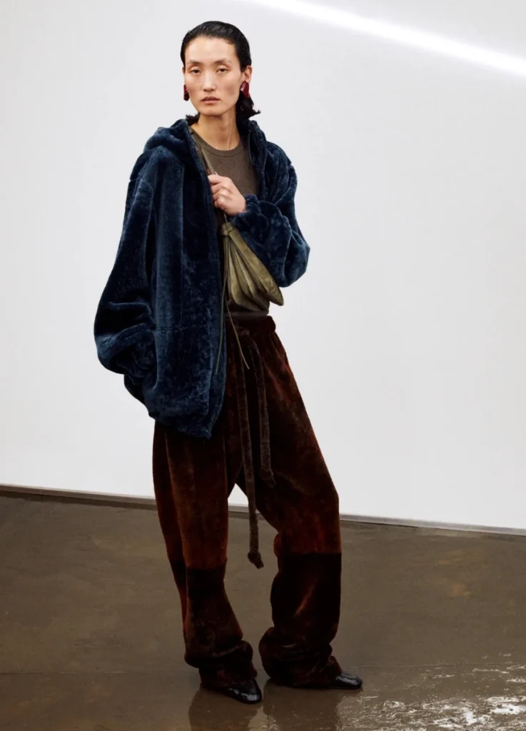 Phoebe Philo Collection E lookbook — Look 10,
photographed by Alasdair McLellan