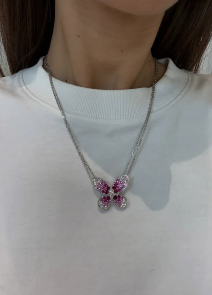 Graff Butterfly sapphire version on the body